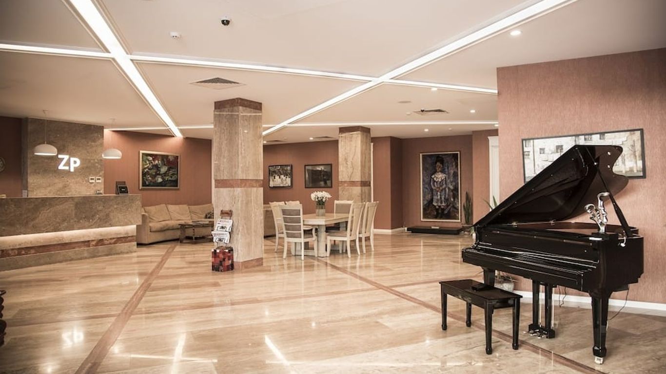 Hotel Zp Palace