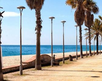 Maresme Beach Apartment - Canet de Mar - Playa