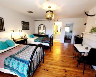 13 BR Boutique in Berryville - Berryville - Habitación