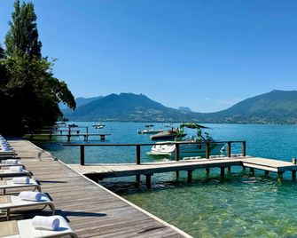 Yoann Conte - Veyrier-du-Lac - Vista del exterior
