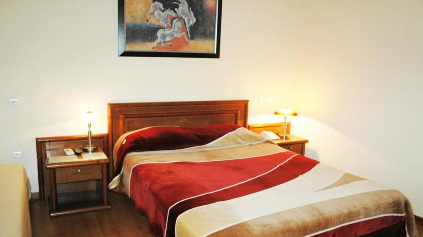 Omiros Hotel