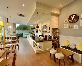 V Hotel & Residence Bandung - Bandung - Restaurante