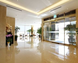 Suwon Homaesil Royal Prime Hotel - Suwon - Lobby