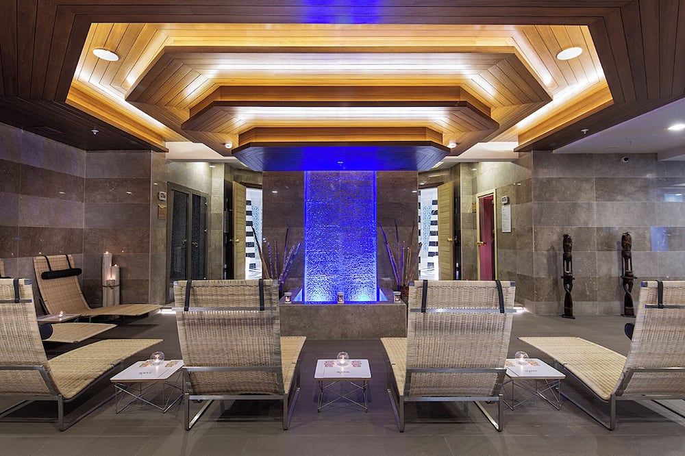 DoubleTree by Hilton Kusadasi - קושאדסי - טרקלין