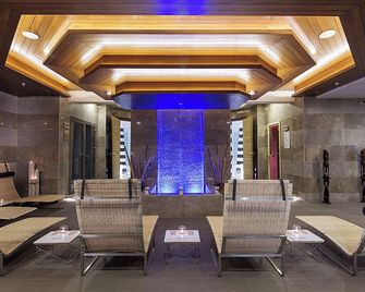 DoubleTree by Hilton Kusadasi - Kusadasi - Lounge