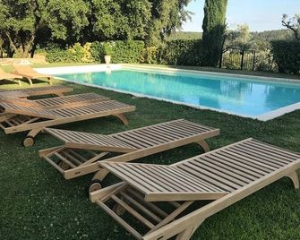 Pretty country house of 900 m2, with heated swimming pool/volet and tennis court - Bollène - Pool