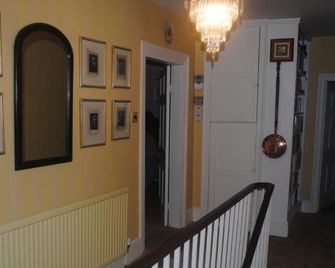 Elmfield - Okehampton - Pasillo