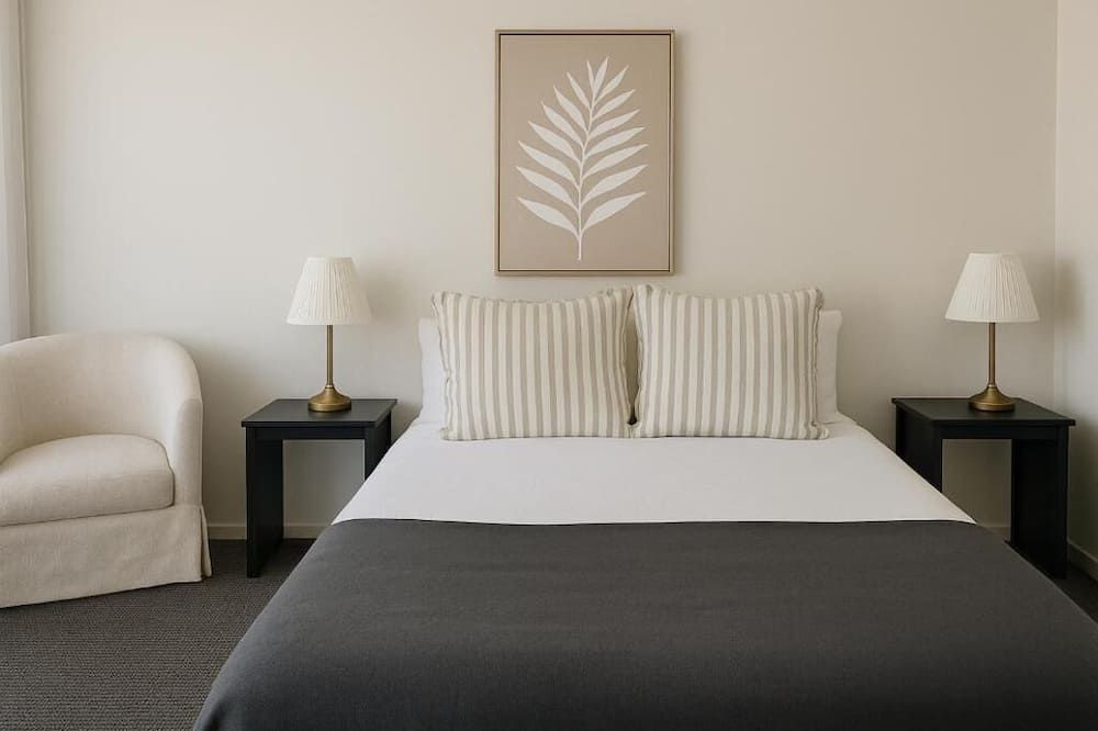 Cooks Endeavour Motor Inn