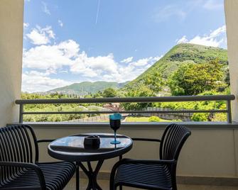 Floral Apartment - Castellammare di Stabia - Balcony