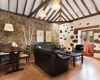 Casa Abuelo Paco - Vega de San Mateo - Salon