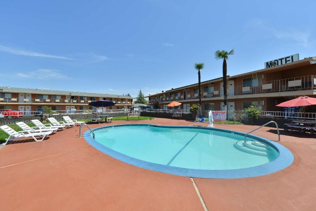 Americas Best Value Inn - Red Bluff - Red Bluff - Pool