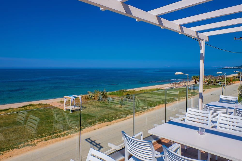 Must Boutique Hotel & Restaurant - Kanali - Balcone