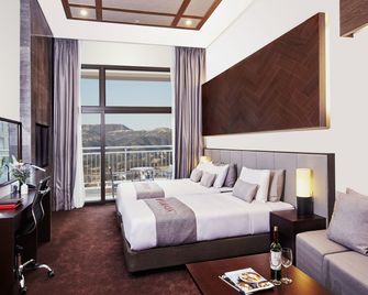 Ramada Hotel & Suites by Wyndham Gangwon Pyeongchang - Pyeongchang