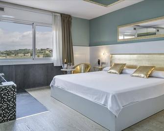 Hotel H - Granollers - Спальня