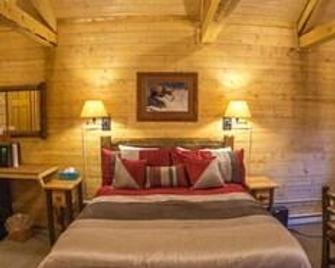 Denali Tri-Valley Cabins - Healy - Bedroom