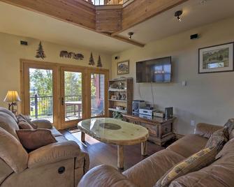 Large Deck and Stunning Views Mtn Condo in Frisco! - Frisco - Sala de estar