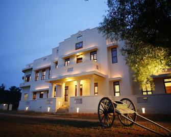 Visalam- Cgh Earth - Karaikudi - Building