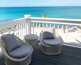 Coral Point 3 Bedroom Home - Governor’s Harbour - Balcony