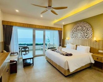 Solaluna Beach Homestay - Abang