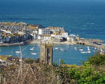 Waves Apartment, St Ives - St. Ives - Beach