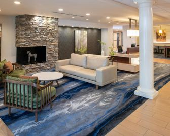 Fairfield Inn & Suites by Marriott Santa Cruz - Santa Cruz - Lobby