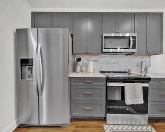 Duplex by Uptown - Charlotte - Cuisine