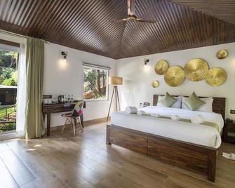 Stone Wood Nature Resort - Gokarna - Schlafzimmer
