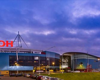 DoubleTree by Hilton Coventry Building Society Arena - Coventry - Building
