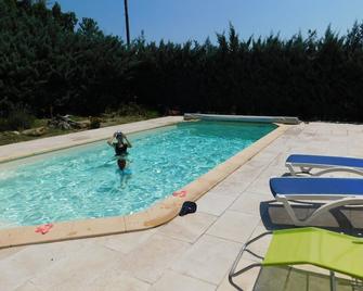House Saint Etienne les Orgues - Saint-Étienne-les-Orgues - Piscine