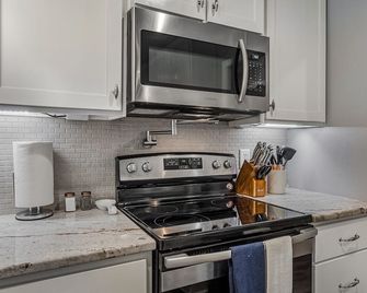 Secluded Wooded Haven in the Heart of Nashville - Nashville - Küche