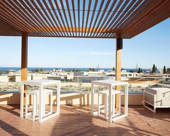White Shell Beach Villas - Lagoa - Balkon
