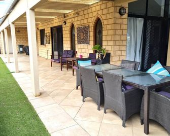 Happy Gilmore, Wallaroo - Wallaroo - Patio