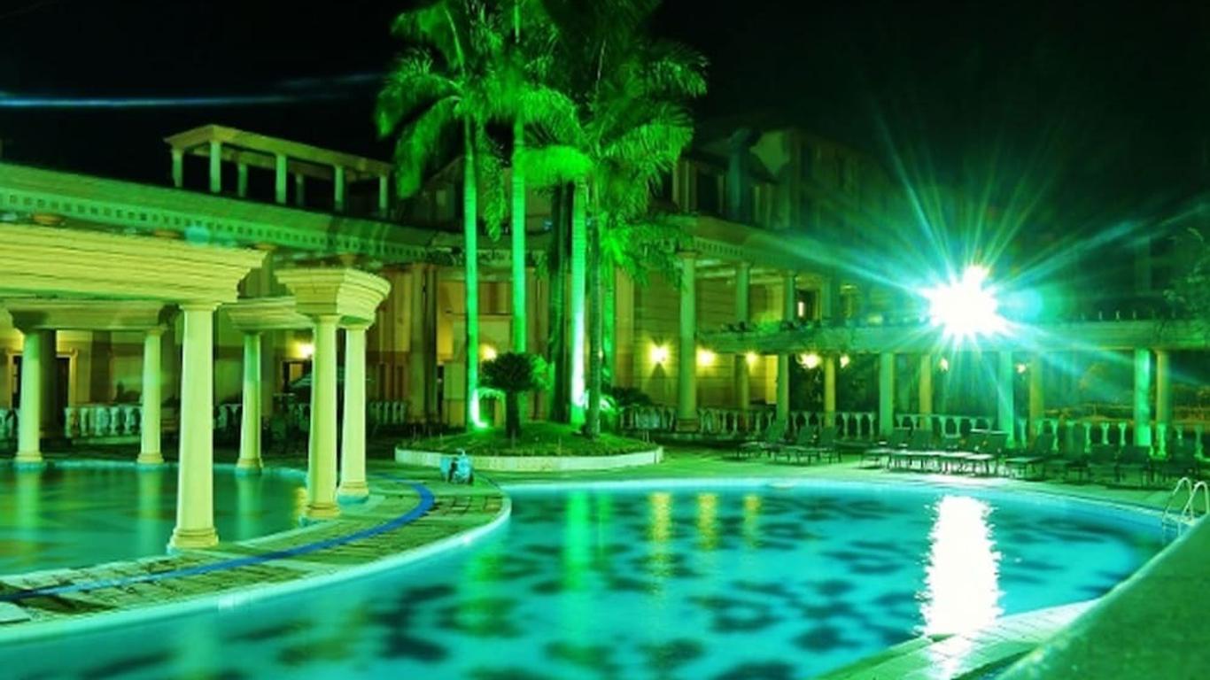 Lake Land Country Club Residency