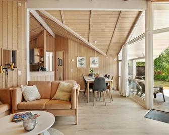 Lovely home in Skælskør with WiFi - Skælskør