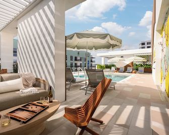 Sense28 An Avantstay Hotel - Miami - Balcony