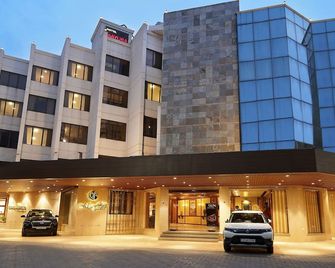 Hotel Mayura - Raipur - Building