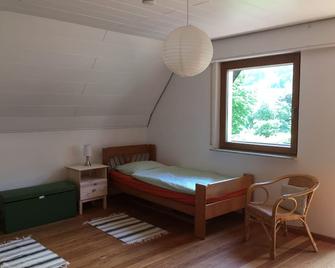 \'Black Forest cottage\' 123 m², garden, beautiful and quiet location, Bad Herrenalb - Bad Herrenalb - Chambre