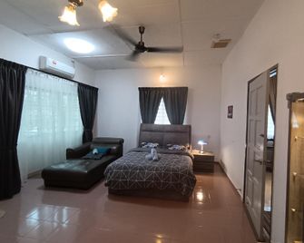 Grey Fantasy Homes #Sunway Water Theme Park Ipoh - Ipoh - Ložnice