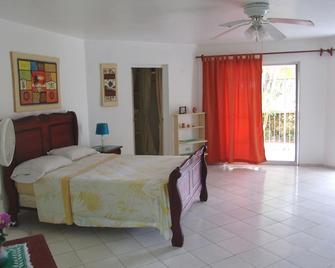 Guest-friendly studio with pool in central Cabarete, near beach and clubs - Cabarete - Sypialnia