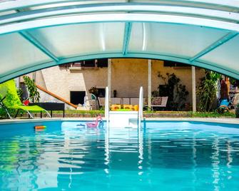 La petite Pierrette - Carmaux - Piscine