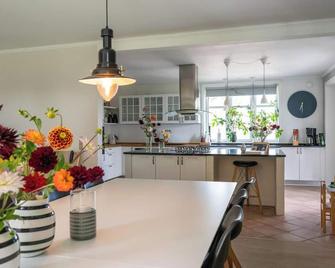Sdr. Omme Bed & Breakfast - Sønder Omme - Cozinha