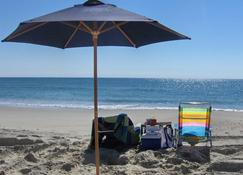 Unique, Romantic, Cozy, Island Cottage on #1 Beach in America - Ocracoke - Beach