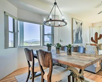 Pool Access Mountain-View Condo in Fount - Fountain Hills - Dining room