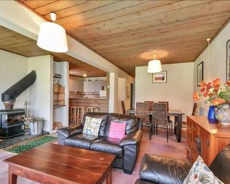 Snowgums 06 - Dinner Plain - Sala de estar