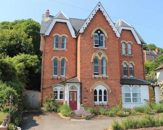 Ashbury Bed & Breakfast - Malvern - Building