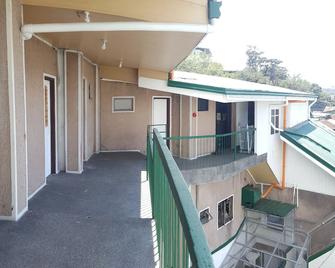 3bu Hostel Baguio - Session-Governor Pack - Baguio - Balkon