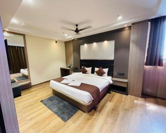 Hotel Narmada Residency - Sambalpur - Bedroom