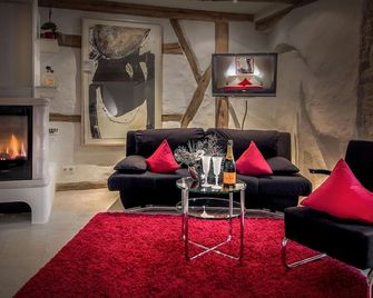 Cozy Studio Suite in Old City - Rothenburg ob der Tauber - Living room