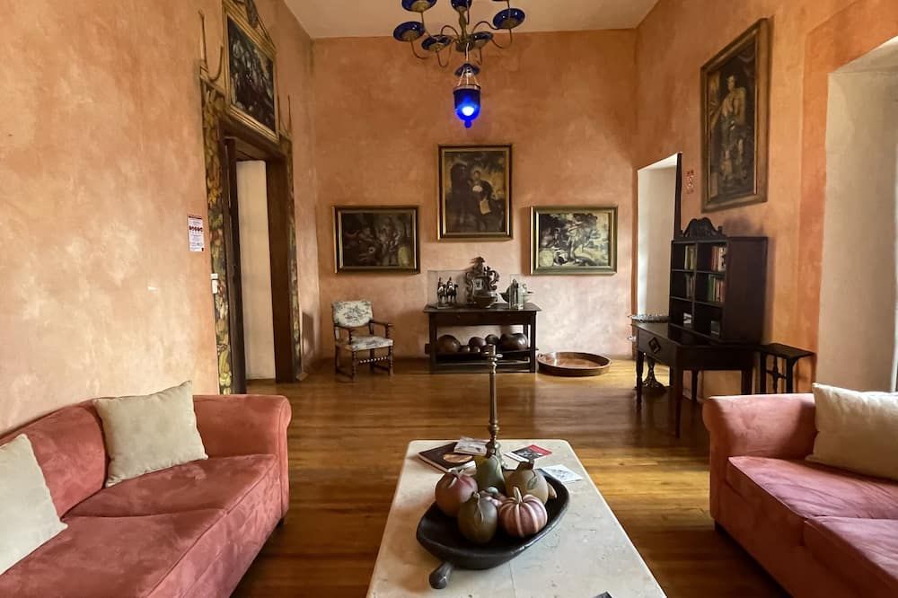 Nass Casa Del Aguila - קואנקה - סלון