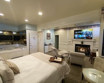 Chambery Inn - Lee